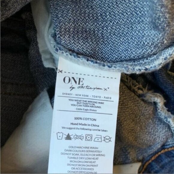 One Teaspoon Boyfriend Awesome Baggies Jeans Distressed Denim straight leg 25 - Picture 10 of 16
